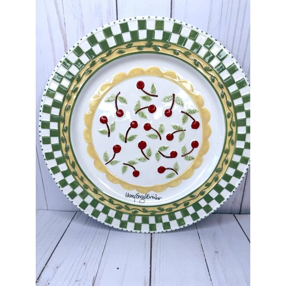 Green Checkered Ceramic Plate with Cherry Design - Kitchen Decor
